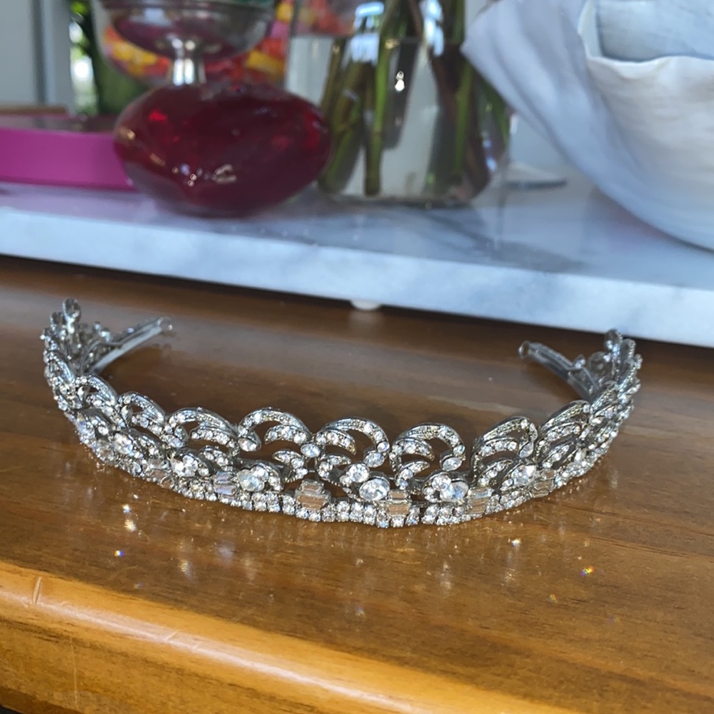 Tiara - Picture 2 of 6